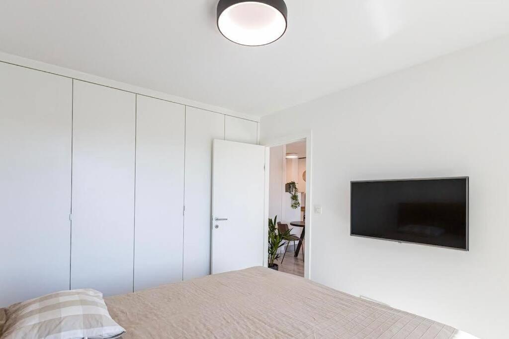 Urban Apartment With Possibility Of Parking Bratislava Dış mekan fotoğraf