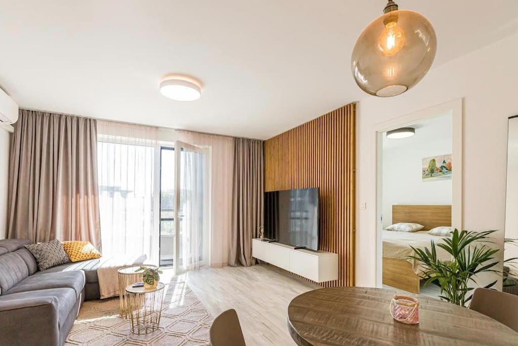 Urban Apartment With Possibility Of Parking Bratislava Dış mekan fotoğraf